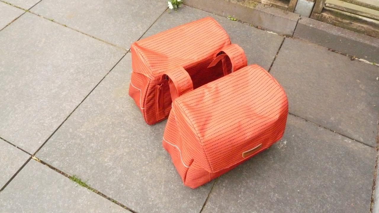 Dubbele fietstassen als nieuw.