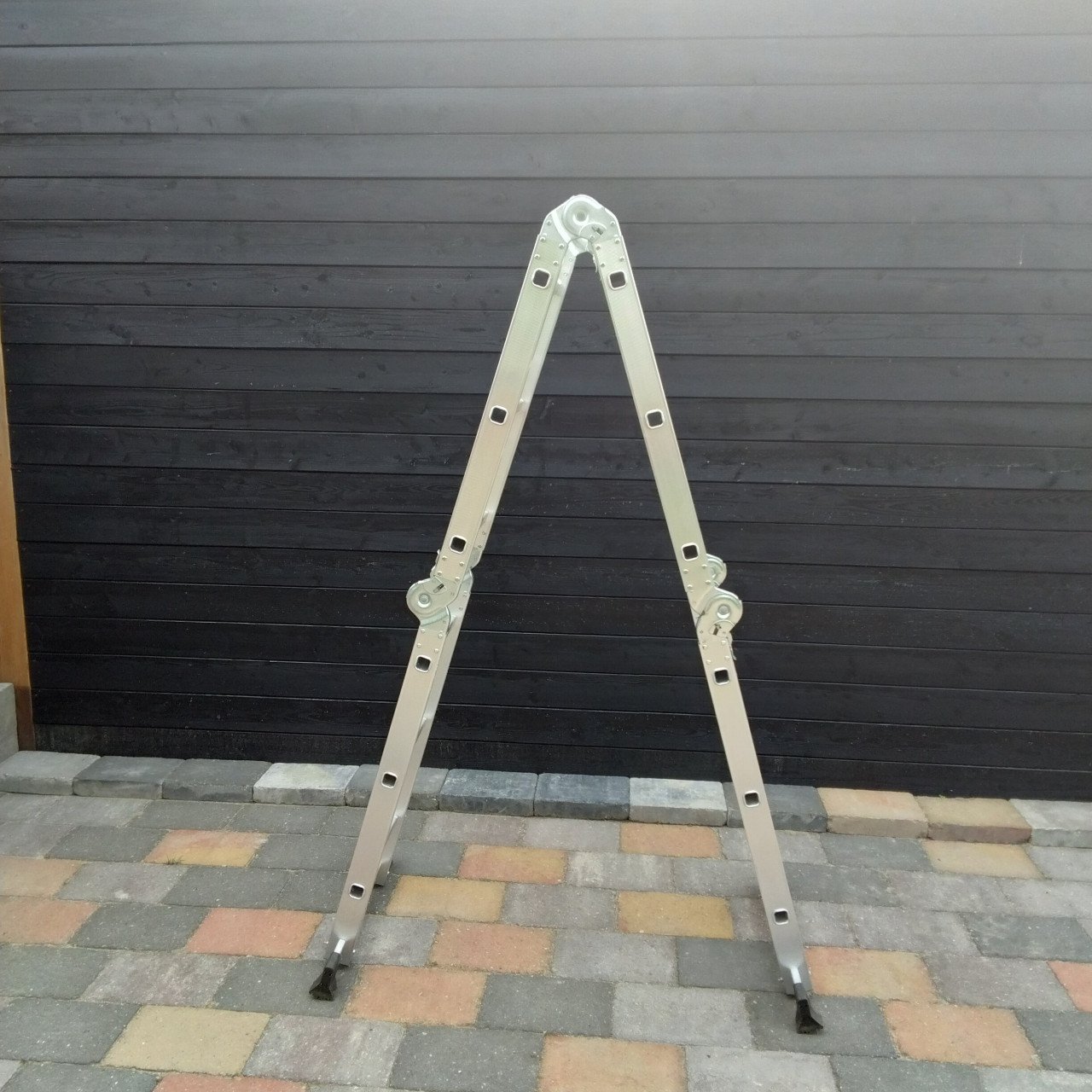 Te koop opvouwbare aluminium ladder      - VERKOCHT-