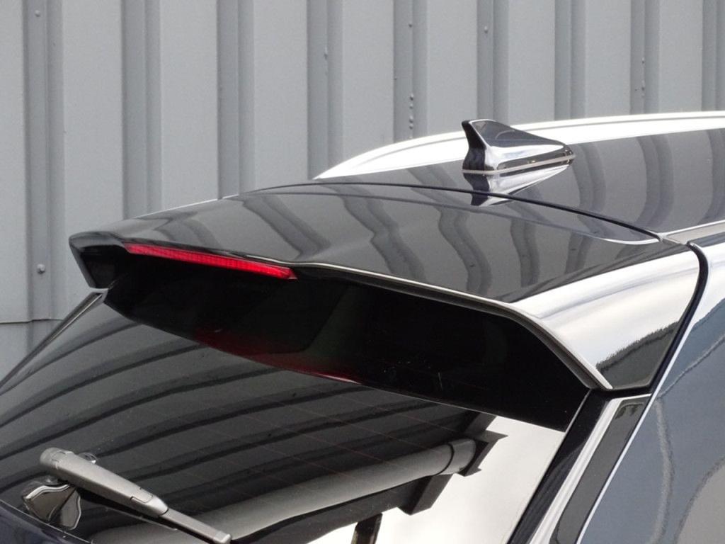 Kia E-niro executiveline 64 kwh incl. btw | led | stoelkoeling-en verwarmin