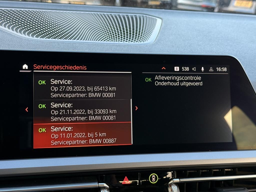 BMW 3-serie touring 330e | stoelverwarming | apple carplay | achteruitrijca