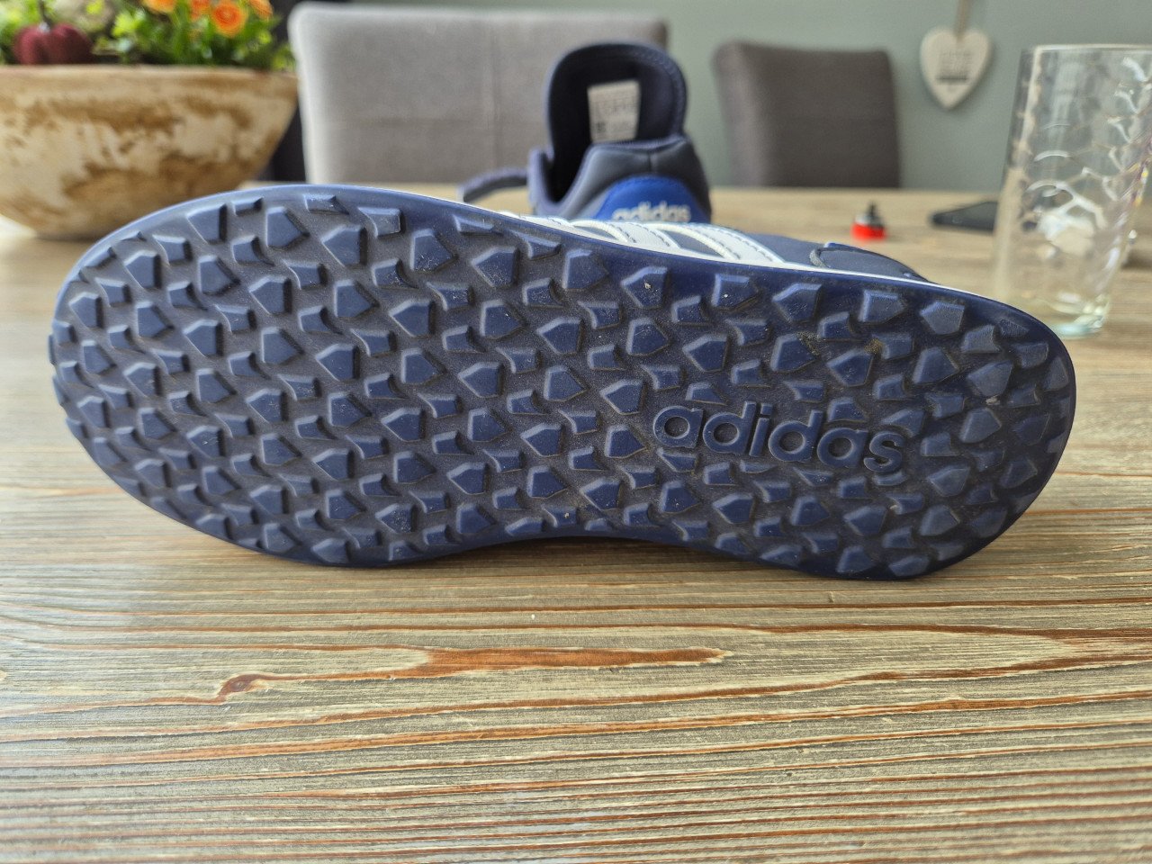 Adidas schoenen maat 44