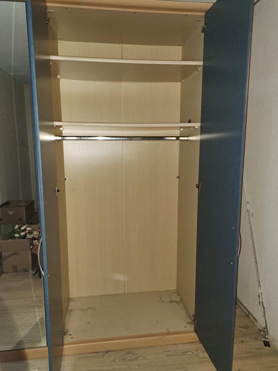 Kledingkast linnenkast