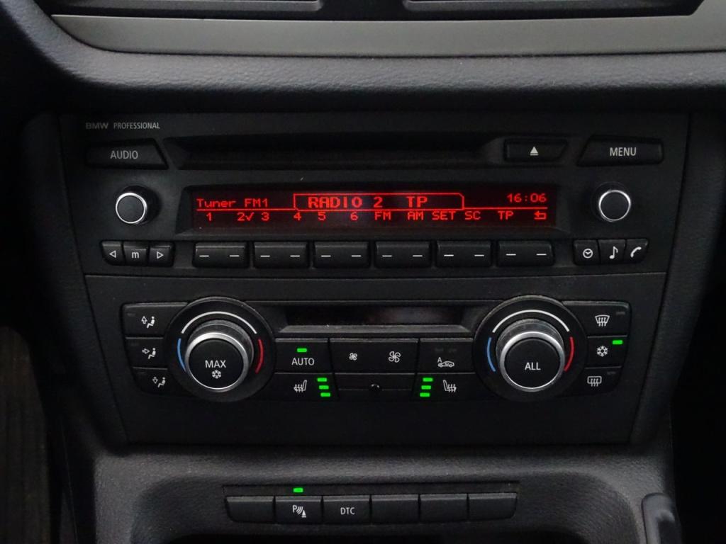 BMW X1 sdrive18i executive | bluetooth | stoelverwarming | 18"