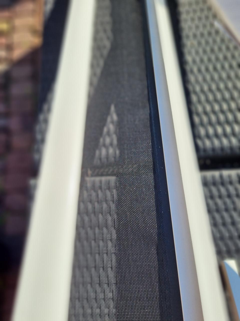 Nieuwe onderdelen rolhordeur Livn easy wit 205 cm x 105 cm