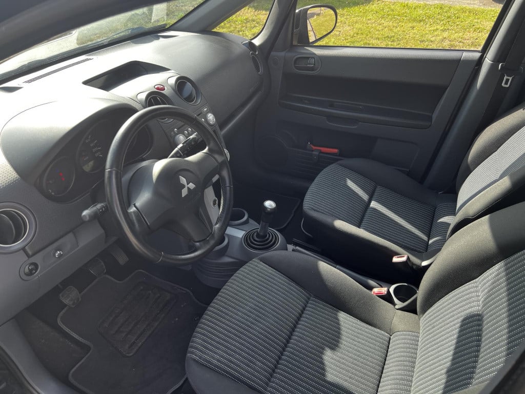 Mitsubishi Colt 1.3 incharge+