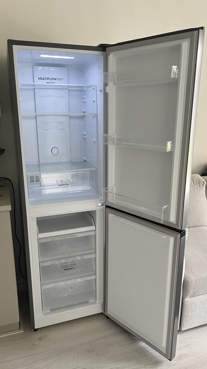 Koelkast + vriezer ETNA Multiflow 360 no frost te koop.