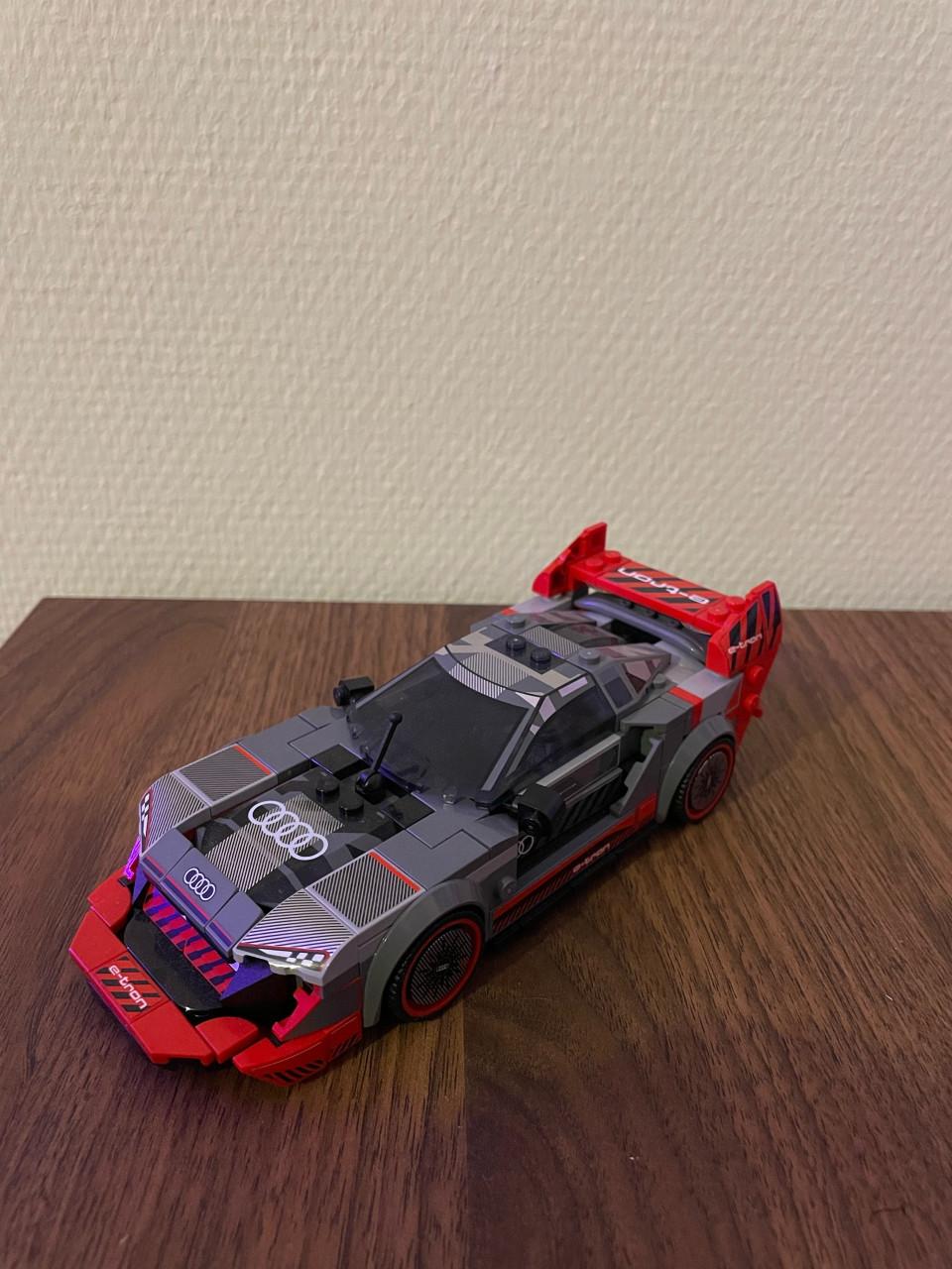 LEGO Speed Champions Audi S1 e-tron quattro racewagen (setnummer 76921)