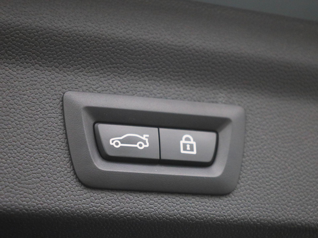 Mini Countryman 2.0 cooper s e all4 | navigatie | verwarmde stoelen | elekt