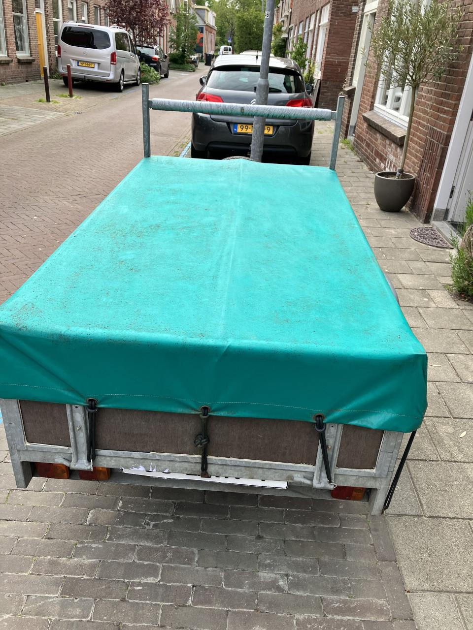 Nette aanhangwagen geheel compleet