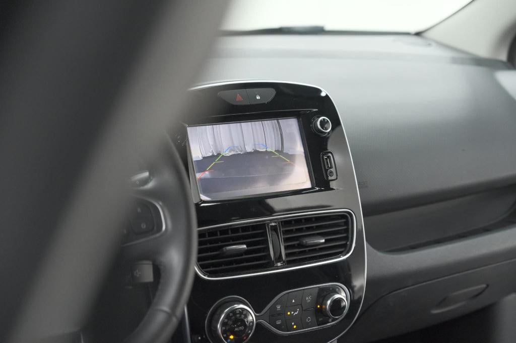 Renault Clio tce 90 limited | camera | navigatie | parkeersensoren | climat