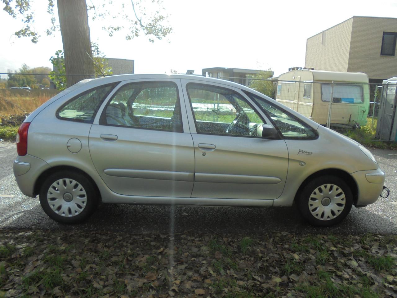 Xsara Picasso 1.6i nette conditie binnen en buiten Nieuwe Apk Bij Afleveren
