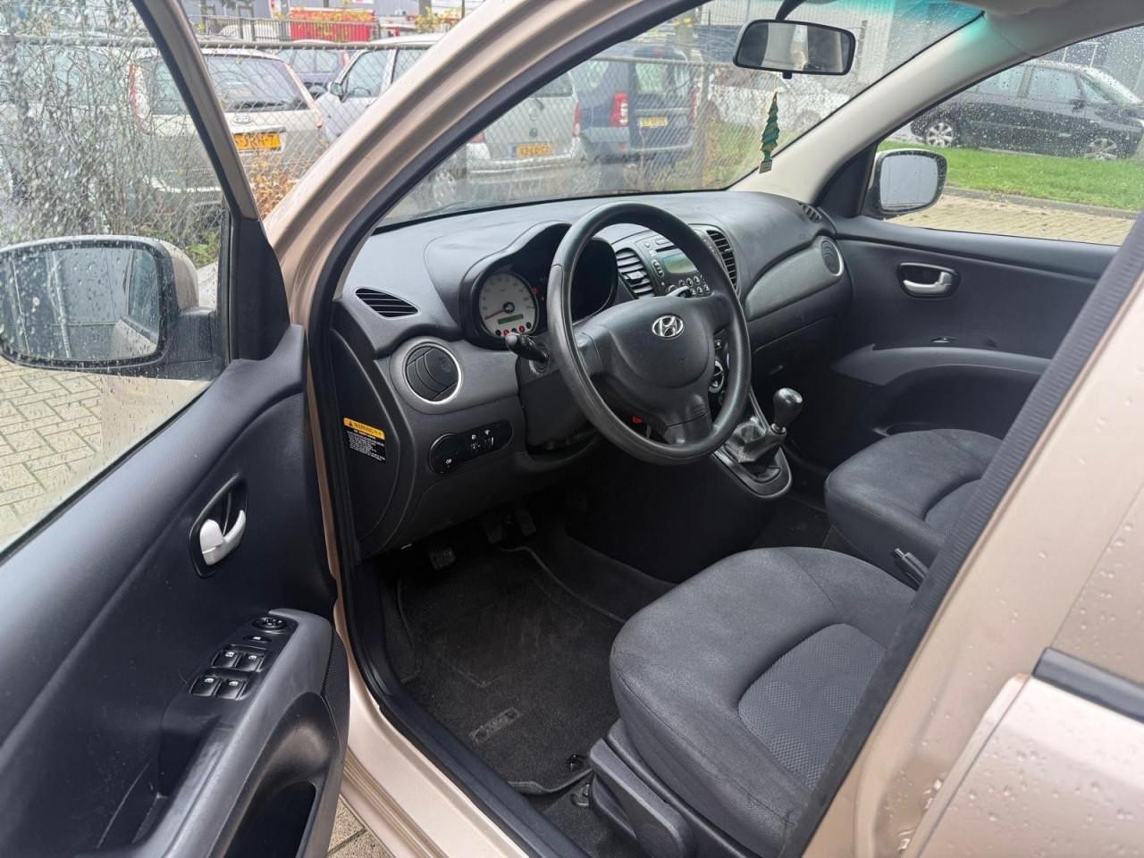 Hyundai i10 1.25i Dynamic Cool 146.881KM