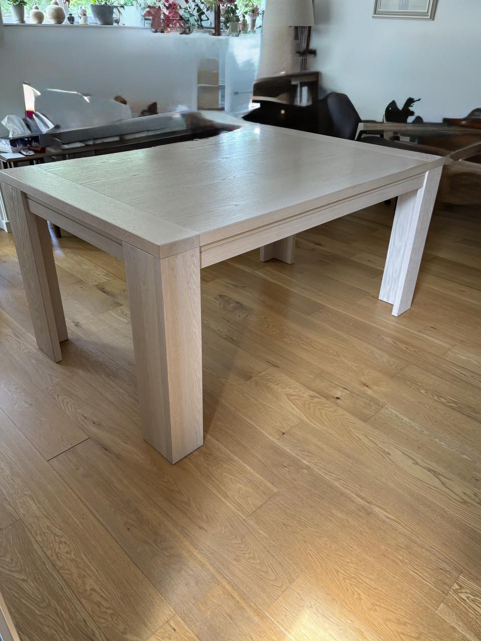Eettafel  hout eiken kleur
