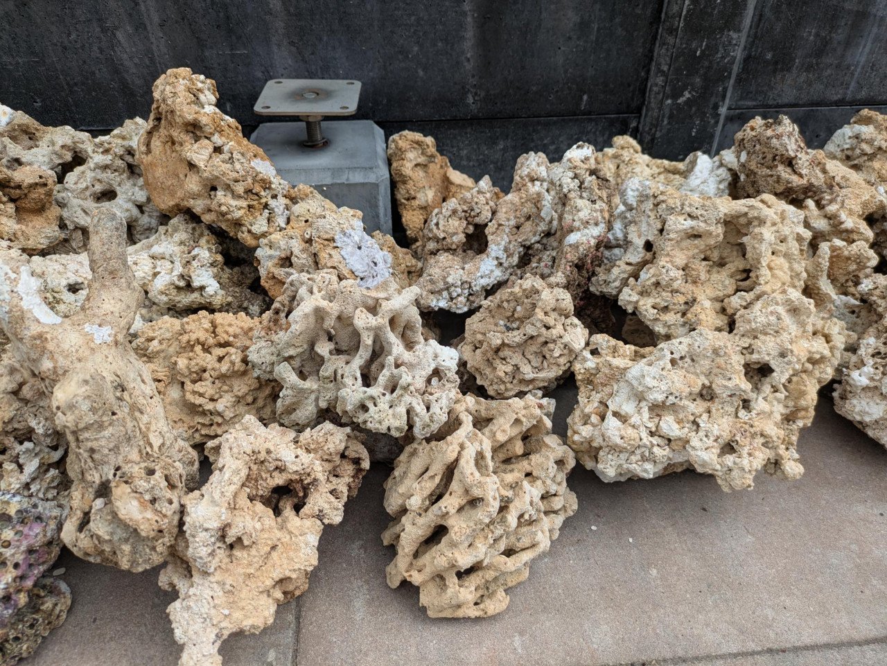 Dry Reef Rock Base Rock