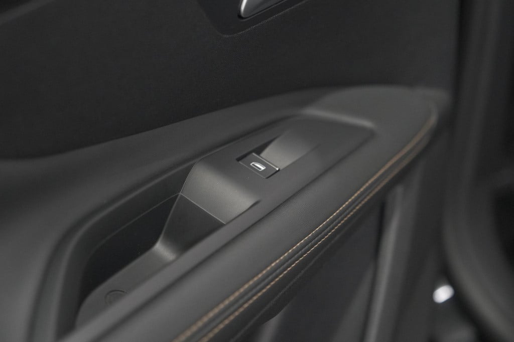 Peugeot 3008 1.6 puretech 180 gt | panoramadak | adaptieve cruise control |