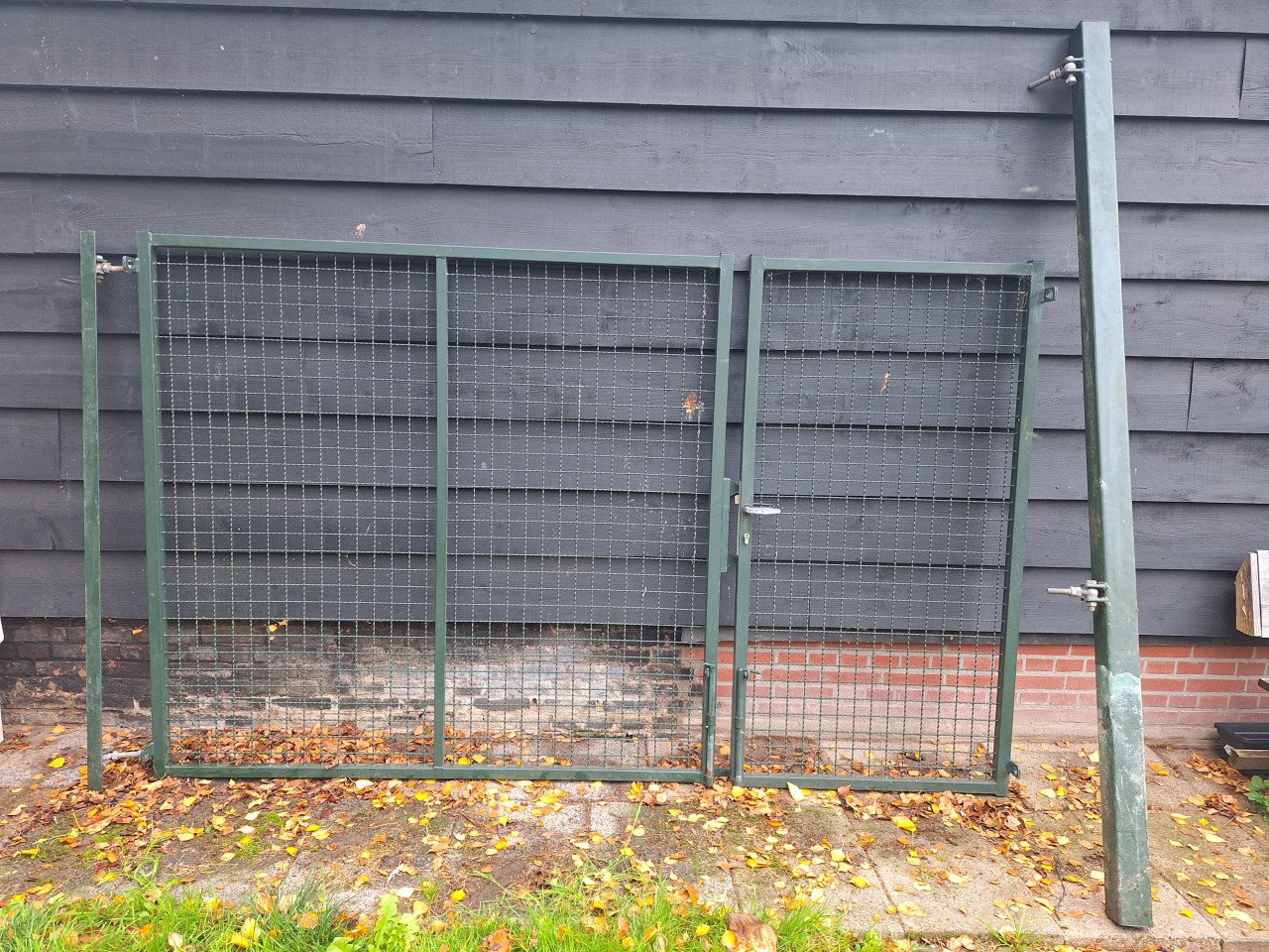 Poort, looppoort, hek, hekwerk, draaipoort