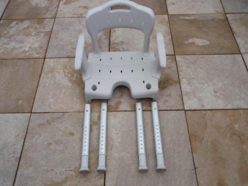 Nieuw Etac kunstof douchestoel in hoogte instelbaar en demontabel