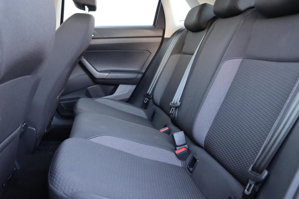 Volkswagen Polo 1.0 tsi life | carplay | sensoren | adaptive