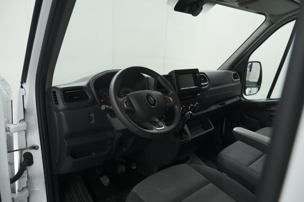 Renault Master t35 2.3 dci 135 l2h2 comfort | camera | vloerplaat | navigat