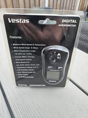 Nieuwe Vestas digitale anemometer, windsnelheids en temperatuurmeter