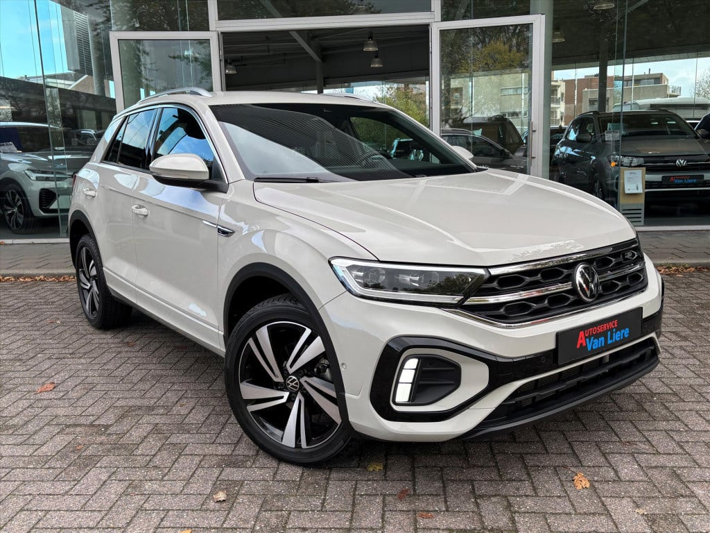 Volkswagen T-roc 1.5 tsi 150pk 7-dsg r-line|dode hoek|carplay| elek klep| r