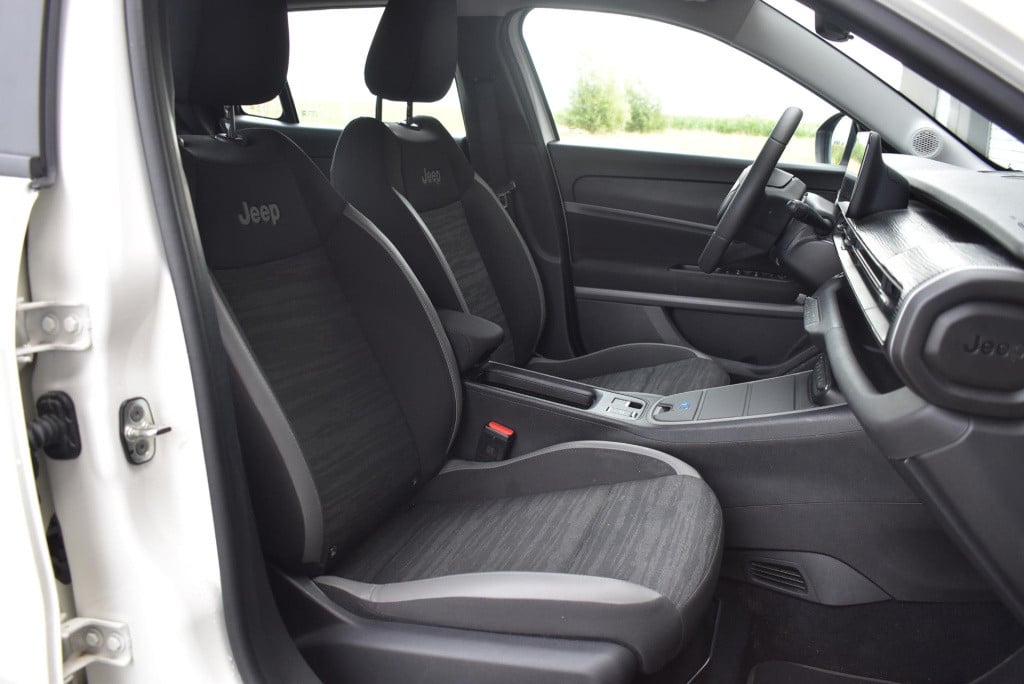 Jeep Avenger longitude 54 kwh | navi | lmv | cruise | apple carplay/android