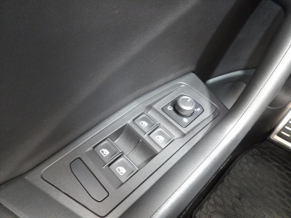 Volkswagen T-roc cabrio 1.5 tsi 150pk 7-dsg r-line