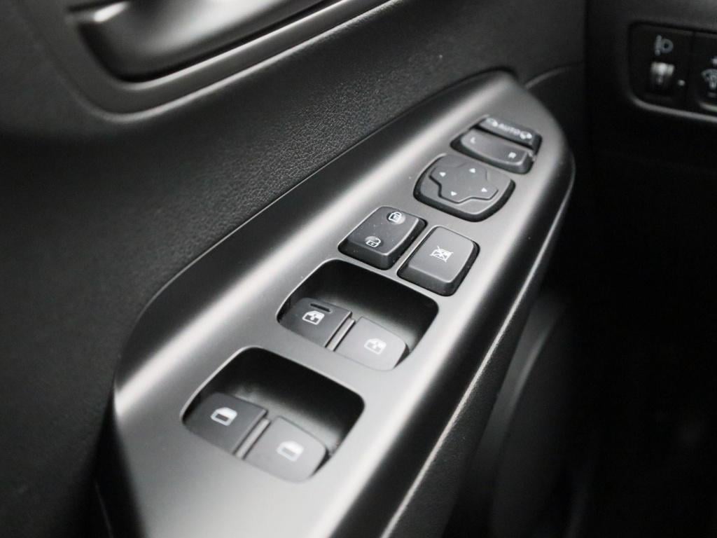 Hyundai Kona ev fashion 64 kwh | automaat | navigatie | heads-up display | 