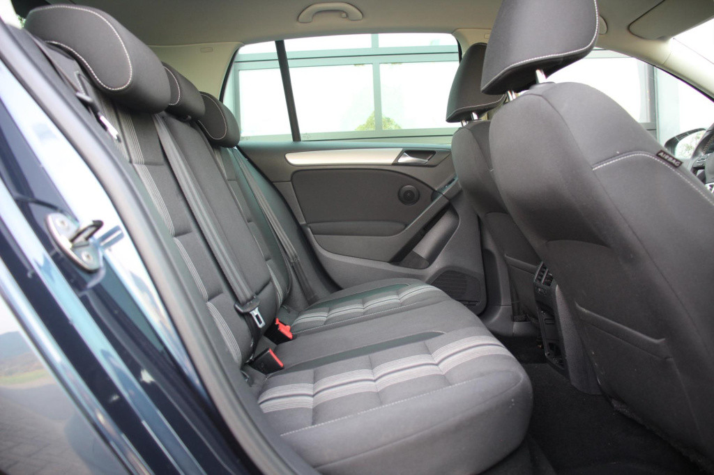Volkswagen Golf 1.2 tsi match - half leder - nieuwe distr ketting - stoelve