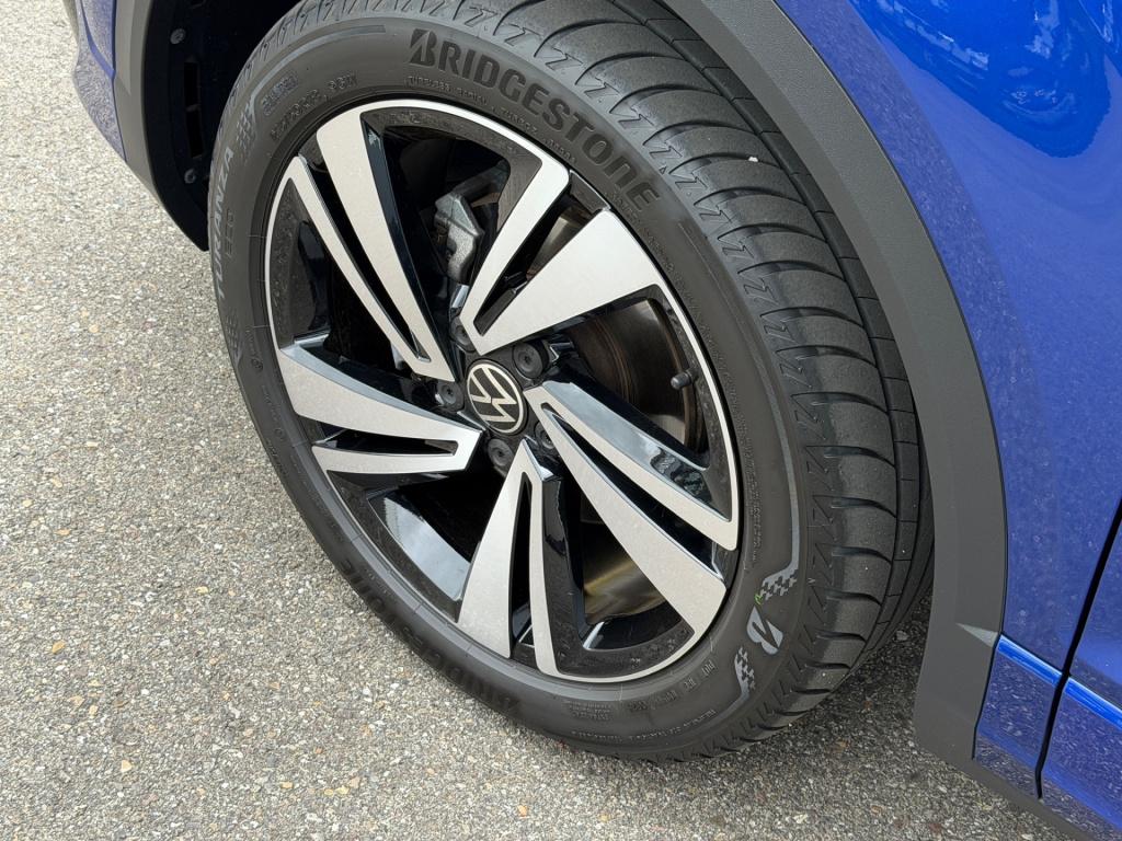 Volkswagen T-roc 1.5 tsi 150pk dsg r-line | trekhaak | camera | keyless | e