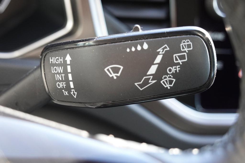 Volkswagen T-roc 1.5 tsi sport