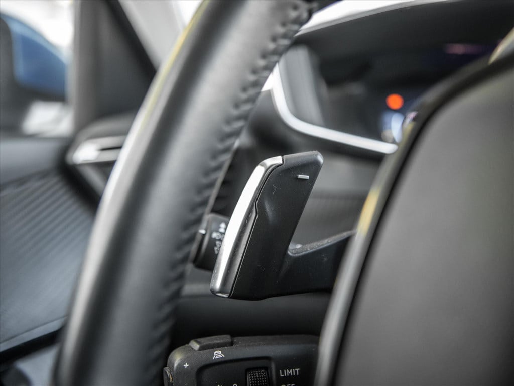 Peugeot 2008 1.2 puretech 130pk allure pack automaat | acc | camera | stoel