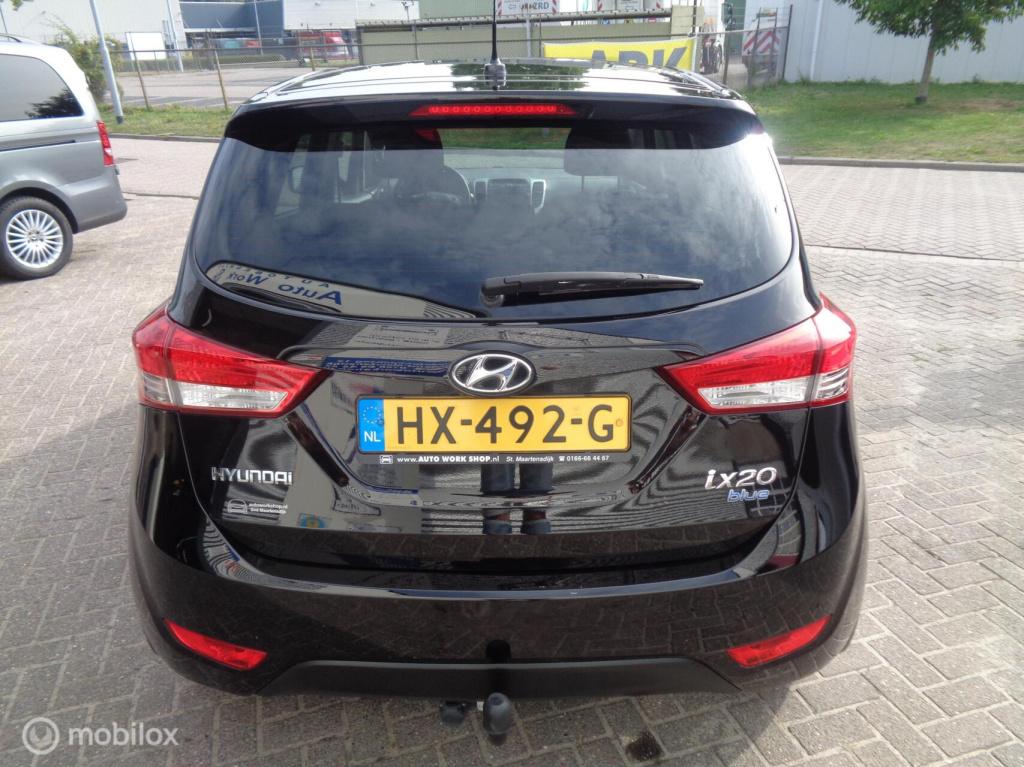 Hyundai Ix20 1.4i i-drive/airco/lm velgen/pdc/camera/trekhaak/hoge zit/nap