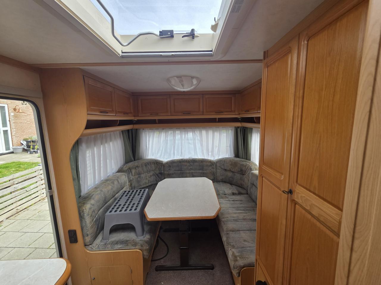 Fendt platin 470 met isabella voortent