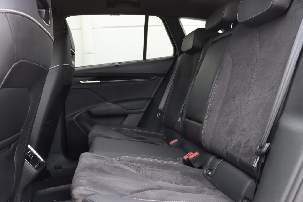 Skoda Enyaq Iv 60 sportline 58kwh 180pk | soh 93,9% |