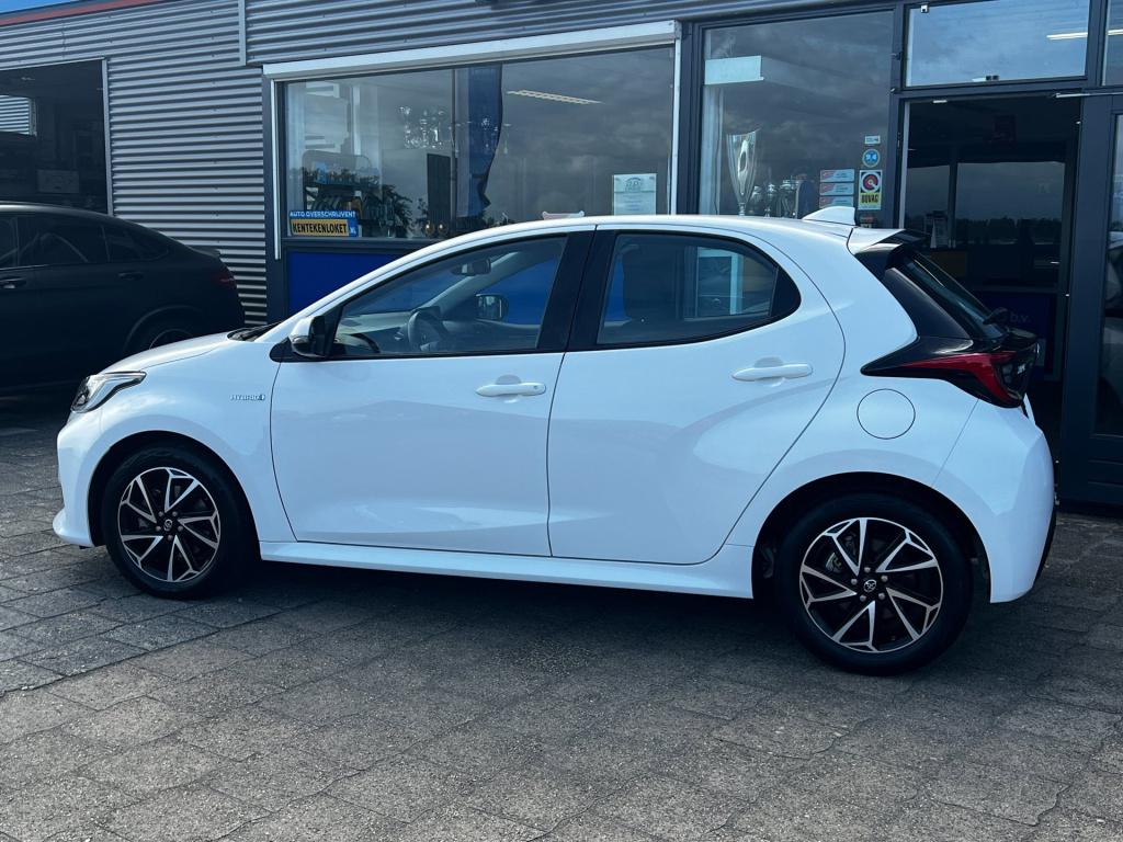 Toyota Yaris 1.5 hybrid dynamic line, camera, carplay, navi enz..