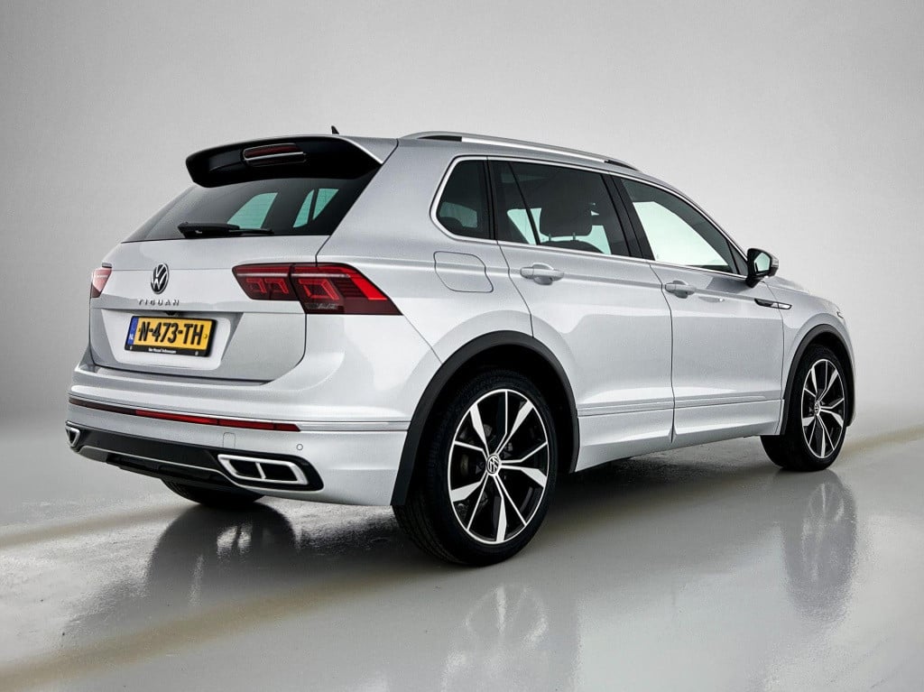 Volkswagen Tiguan 1.5 tsi r-line | automaat | lmv | panorama dak | climate 