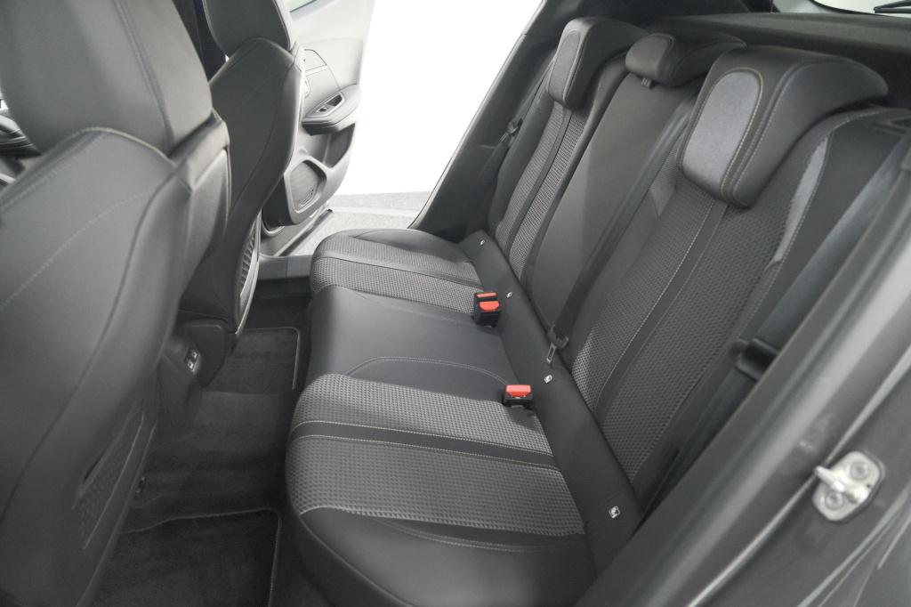 Peugeot 2008 puretech 130 gt | panoramadak | afneembare trekhaak | adaptiev