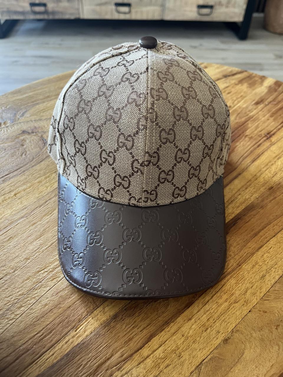 Designer petten