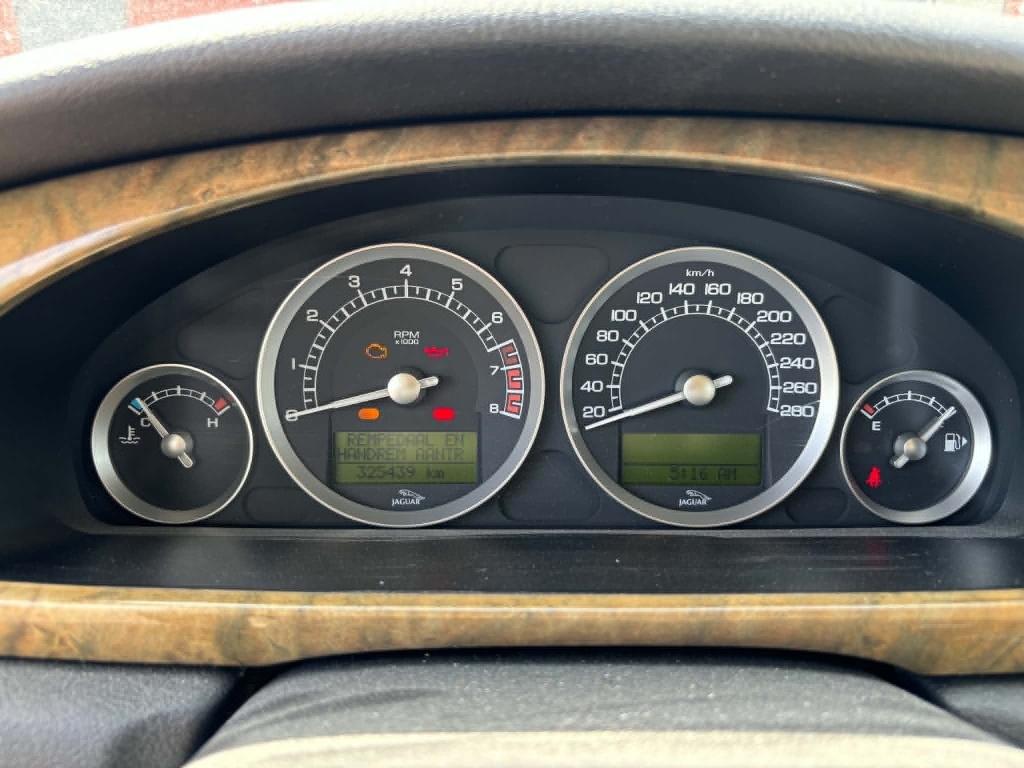 Jaguar S-Type cars 4.2 v8 executive