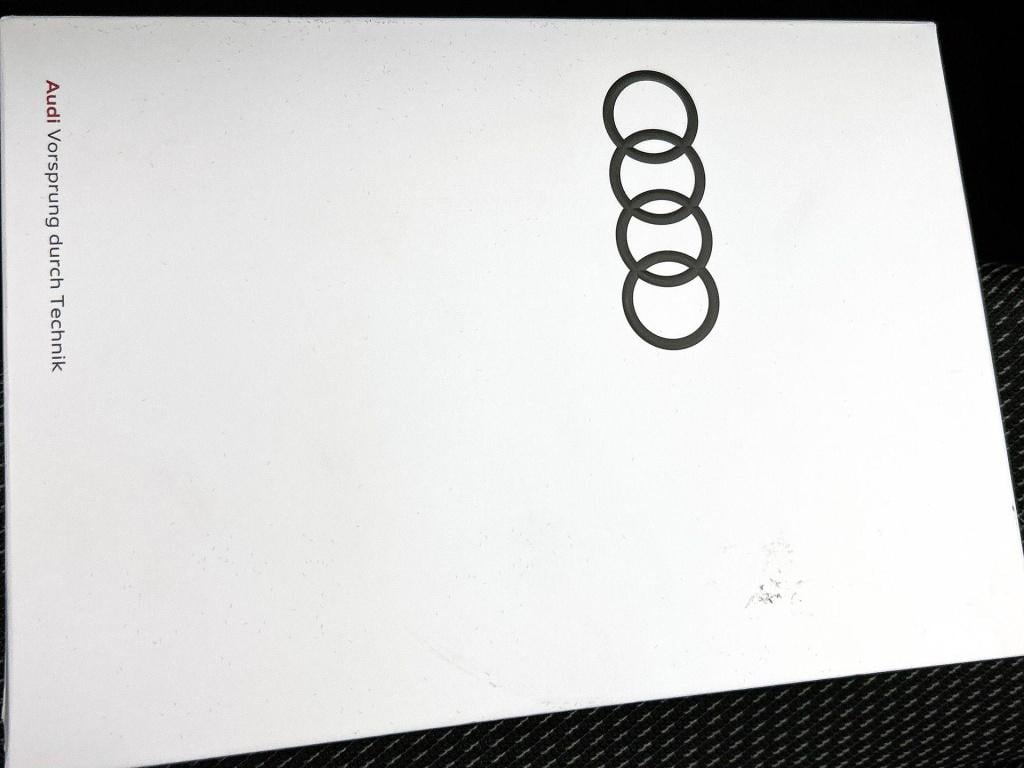 Audi A3 sportback 35 tfsi s edition | 2x s-line | panoramadak | sonos | mat