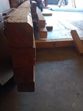 Vuren houten balken 100x100 ruw