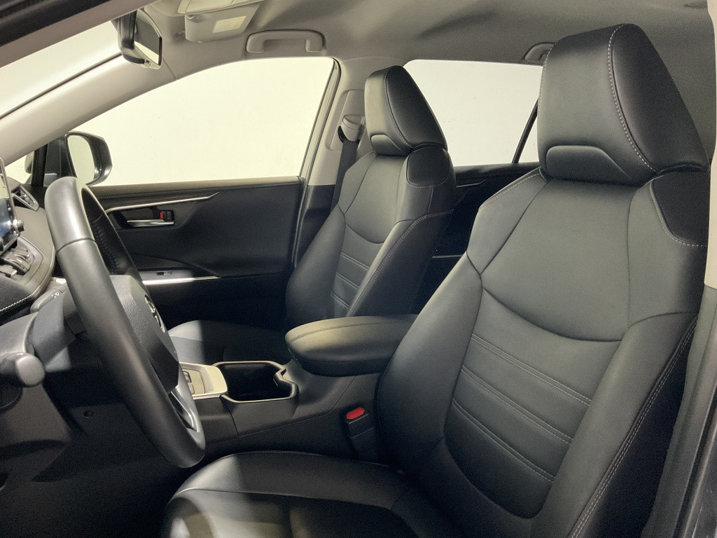 Toyota Corolla Touring Sports 1.8 hybrid executive | navi | bi-tone | camer