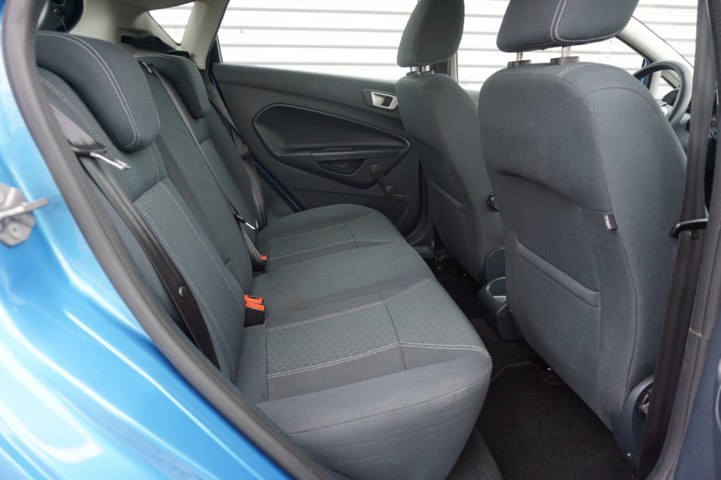 Ford Fiesta 1.6 titanium airco / cruise / elektr. ramen /  lm velgen / nap