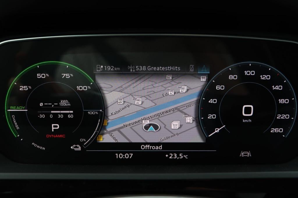 Audi E-tron 50 quattro advanced edition plus 71 kwh | soh 95,1% |