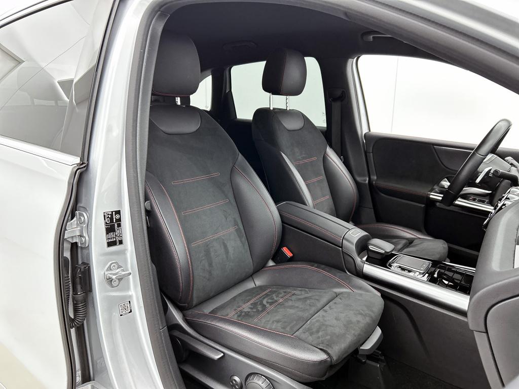 Mercedes-Benz B-Klasse 200 business solution amg | wegklapbare trekhaak | s