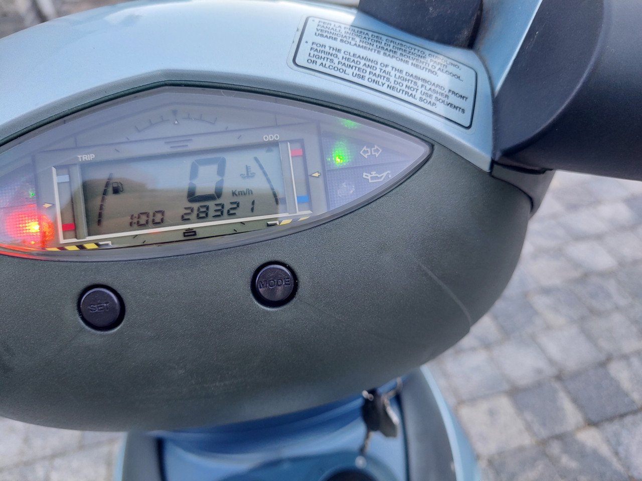 APRILIA AREA 51 `05 TOPSTAAT KOOPJE  995,EURO.
