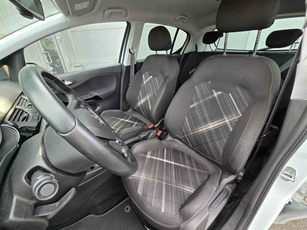 Opel Corsa 1.0 turbo color edition