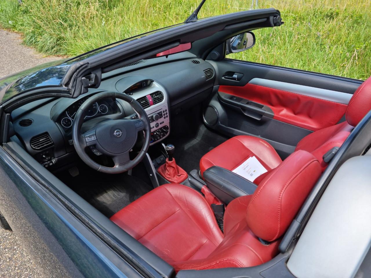 Opel tigra 1.8i cabrio 170.000km apk 1jaar bj 2005