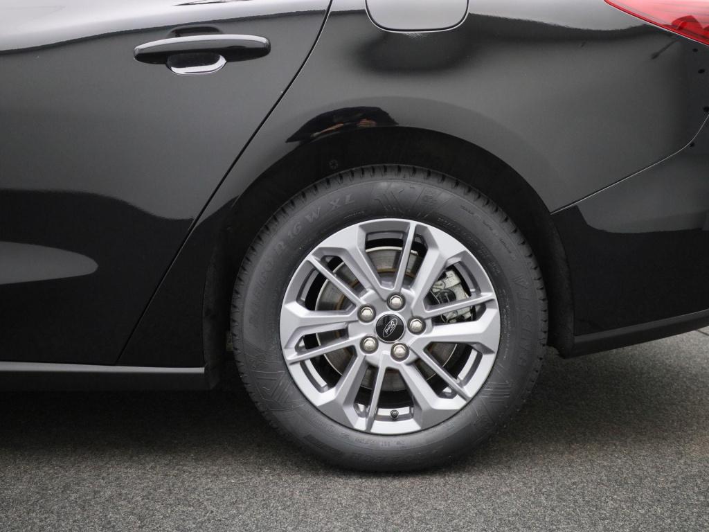 Ford Focus wagon 1.0 ecoboost hybrid titanium navigatie | pdc | apple carpl